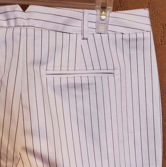 Dress Bermuda Shorts - Picture 4 of 7